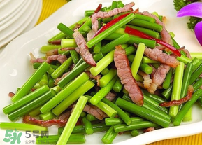 蒜苔不能和什么一起吃？蒜薹不能和什么一起吃？