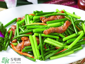 蒜苔不能和什么一起吃？蒜薹不能和什么一起吃？