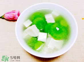 萵筍能和豆腐一起吃嗎？豆腐和萵筍可以一起吃嗎？