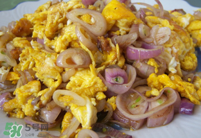 洋蔥和雞蛋能一起吃嗎？雞蛋和洋蔥能一起炒嗎？