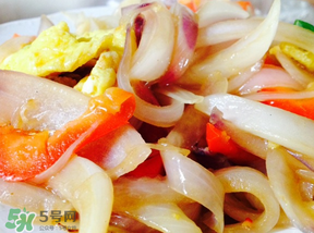 洋蔥和雞蛋能一起吃嗎？雞蛋和洋蔥能一起炒嗎？