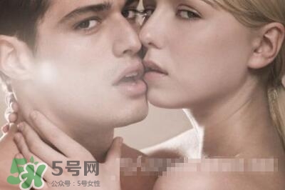 夫妻兩地分居怎么解決生理需求？夫妻兩地分居該如何相處？