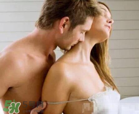 夫妻兩地分居怎么解決生理需求？夫妻兩地分居該如何相處？