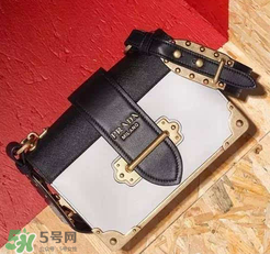 prada cahier正品多少錢(qián)？prada cahier專(zhuān)柜價(jià)格