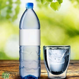 純凈水和礦泉水哪個(gè)好？純凈水和礦泉水的區(qū)別