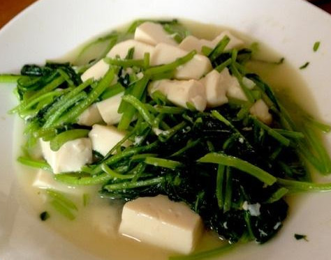 茼蒿能和豆腐一起吃嗎？茼蒿可以和豆腐同炒嗎