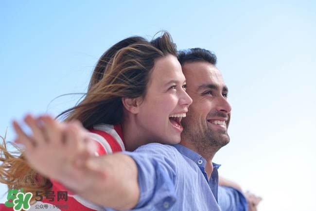 戀愛期間哪些玩笑不能開？戀愛期間要會說這幾句美妙的情話