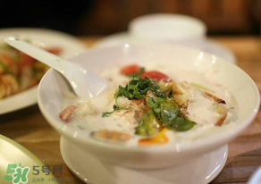 花甲能和豆腐一起吃嗎？花甲和豆腐能一起吃嗎？