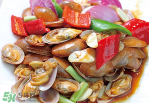 花甲能和豆腐一起吃嗎？花甲和豆腐能一起吃嗎？