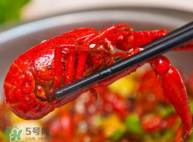 油燜大蝦可以帶上飛機(jī)嗎？油燜大蝦能帶上飛機(jī)嗎？