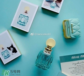 miu miu隨身鏡多少錢？miu miu限量隨身鏡價(jià)格上市時(shí)間