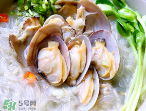 花甲發(fā)臭還能吃嗎？花甲買回來有點(diǎn)臭可以吃嗎？