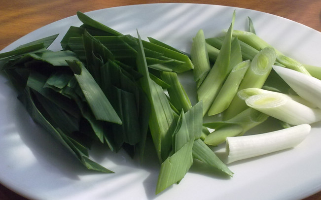 蒜苗是發(fā)物嗎？蒜苗是不是發(fā)物