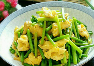 蒜苗是蒜苔嗎？蒜苔和蒜苗的區(qū)別