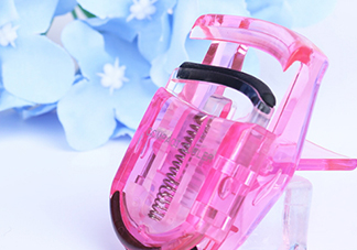 貝印和muji睫毛夾哪個好？貝印和無印良品睫毛夾對比