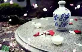 桃花醉酒好喝嗎？喝桃花醉酒有什么好處？