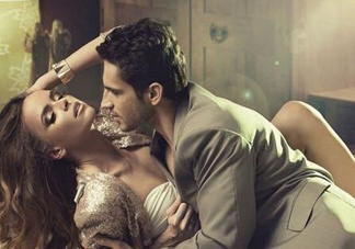 夫妻如何保持新鮮感？調情小技巧激發(fā)你的性欲