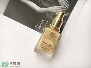 粉底液為什么會(huì)搓泥？粉底液搓泥的原因