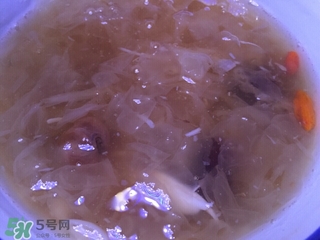 來(lái)月經(jīng)想睡覺(jué)是咋回事？為什么月經(jīng)期間很困