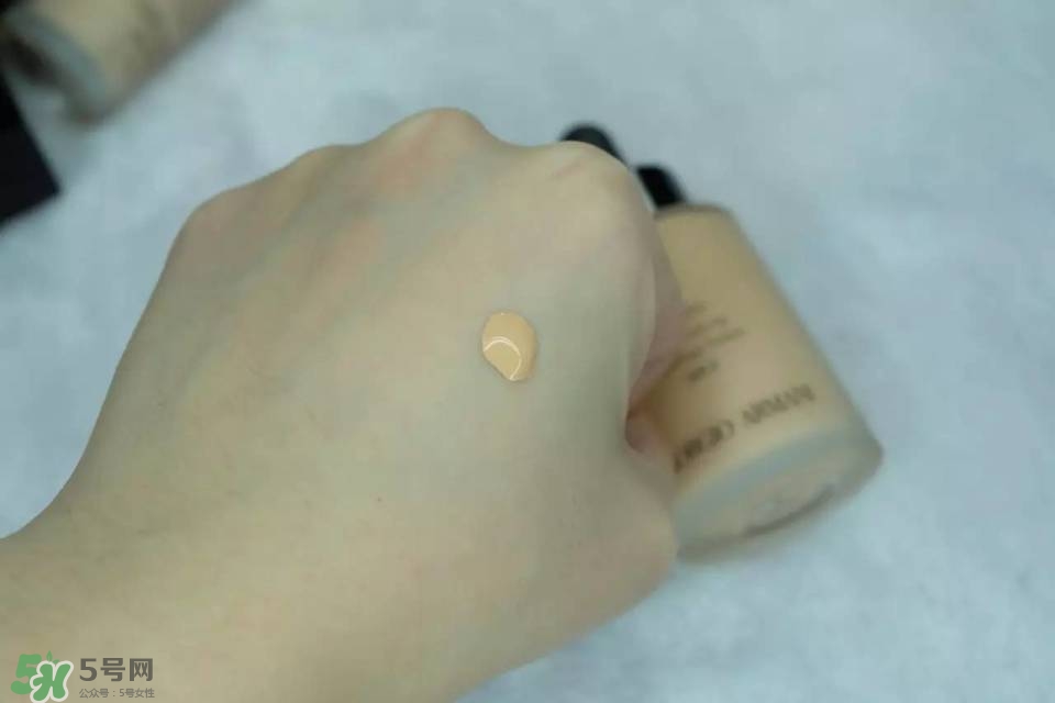 混合皮用什么粉底液？混合皮膚用什么粉底液比較好？