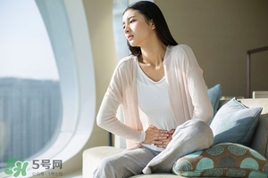 來(lái)月經(jīng)想睡覺(jué)是咋回事？為什么月經(jīng)期間很困