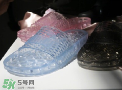 2017最新時(shí)尚潮鞋是什么樣的？2017最新時(shí)尚潮鞋是什么鞋？