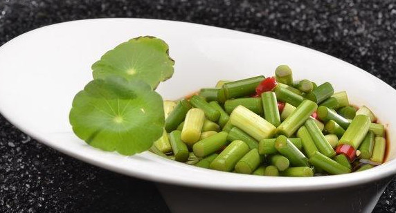 蒜苔怎么處理？蒜薹炒之前要怎么處理