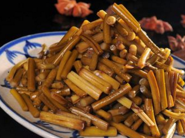 怎樣腌蒜苔才好吃？家常腌蒜苔的方法