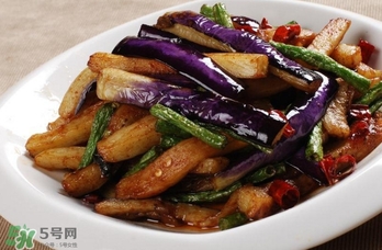 長茄子和圓茄子哪個好？圓茄子和長茄子的區(qū)別