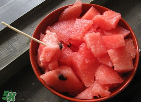 皮皮蝦和西瓜能一起吃嗎？皮皮蝦和西瓜一起吃會(huì)過(guò)敏嗎？