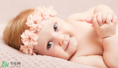 寶寶誤吃洗潔精了該怎么辦？寶寶不小心吃了洗潔精應(yīng)該怎么辦？