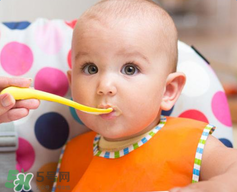 寶寶輔食要加油嗎？寶寶輔食可以加油嗎？