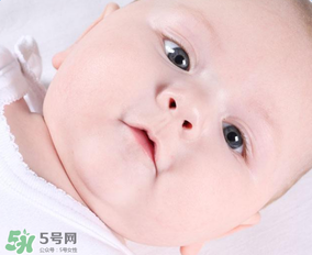 寶寶有鼻屎不通氣怎么辦？寶寶有鼻屎鼻塞怎么辦？