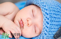 怎么樣給寶寶清理鼻腔？給寶寶清理鼻腔要注意什么？