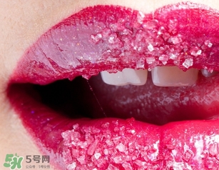 漂唇幾天后能掉完皮？漂唇后怎么掉皮？