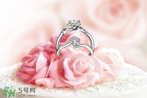 lovelove戒指是什么牌子？lovelove真愛之花戒指多少錢？