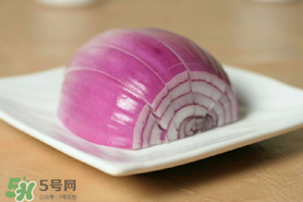 洋蔥和皮皮蝦能一起吃嗎？皮皮蝦和洋蔥可以同吃嗎？