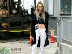 露臍裝怎么搭配？露臍裝怎么搭配好看？