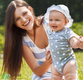 家長(zhǎng)什么時(shí)候可以帶寶寶進(jìn)行戶外活動(dòng)？寶寶最佳的戶外運(yùn)動(dòng)時(shí)間是什么？