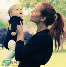 家長(zhǎng)什么時(shí)候可以帶寶寶進(jìn)行戶外活動(dòng)？寶寶最佳的戶外運(yùn)動(dòng)時(shí)間是什么？