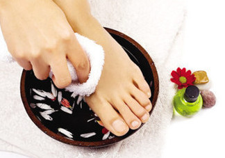  艾葉泡腳有什么禁忌？艾葉泡腳的禁忌