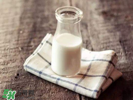 蠶豆和牛奶可以同吃嗎？吃蠶豆可以喝牛奶嗎？