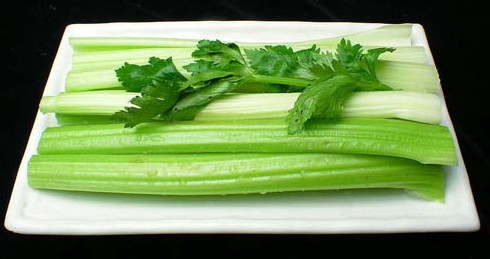 西芹是芹菜嗎？西芹和芹菜的區(qū)別
