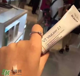 蒂佳婷V7美白霜的危害 蒂佳婷V7美白霜怎么樣 蒂佳婷V7美白霜的危害 蒂佳婷V7美白霜怎么樣