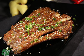 花甲和羊肉能一起吃嗎？羊肉可以和花甲一起吃嗎？