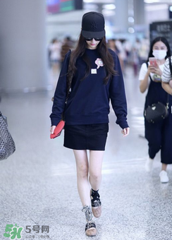 miumiu綁帶鞋怎么搭配？綁帶鞋怎么搭配好看？