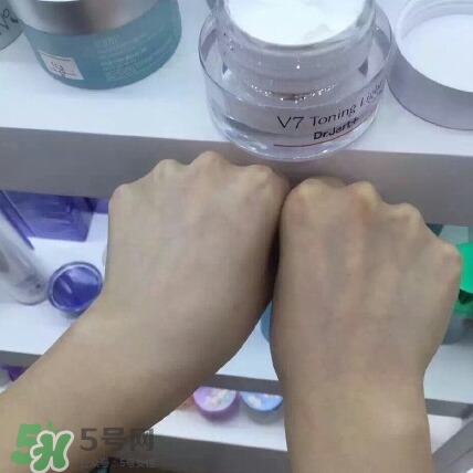 MOS素顏霜真假對(duì)比 mos素顏霜好用嗎 MOS素顏霜真假對(duì)比 mos素顏霜好用嗎