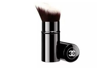 香奈兒伸縮粉底刷多少錢？香奈兒伸縮粉底刷怎么樣？