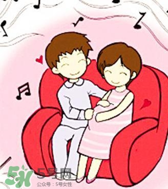 孕婦摸肚子對(duì)胎兒有什么危害嗎？孕婦摸肚子的正確方法？