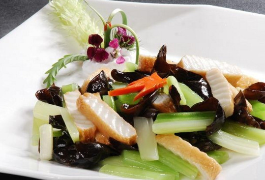 西芹是什么樣的？西芹是什么樣子圖片